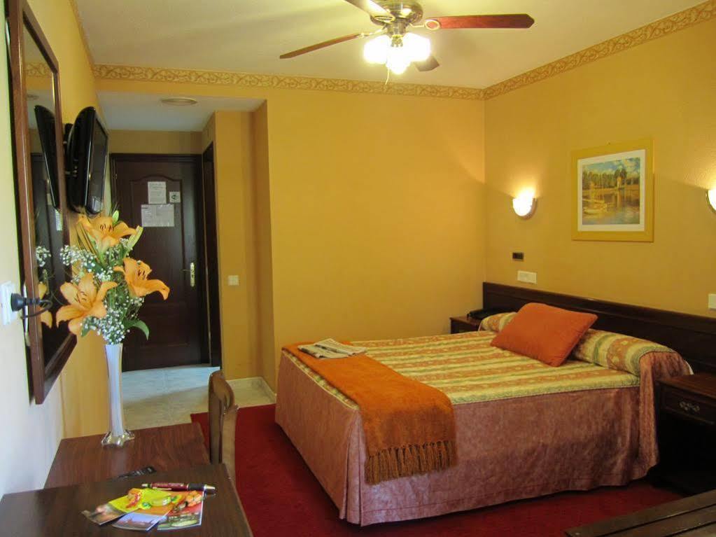 Hotel Bahia Gijón Kültér fotó